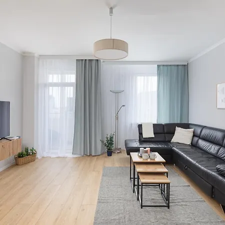 Ecru Spacious Modern With Skyline View Wwa13 * Warschau