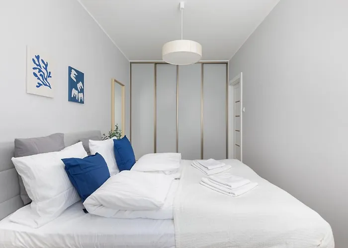 Apartment Ecru Spacious Modern With Skyline View Wwa13