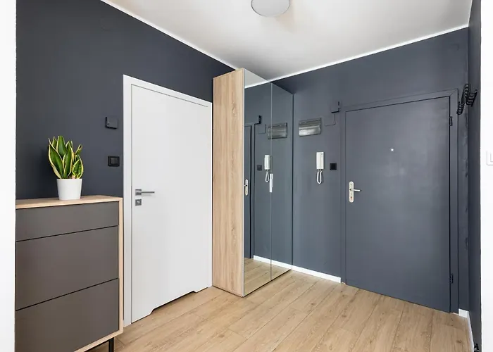 Apartment Ecru Spacious Modern With Skyline View Wwa13 Warsaw